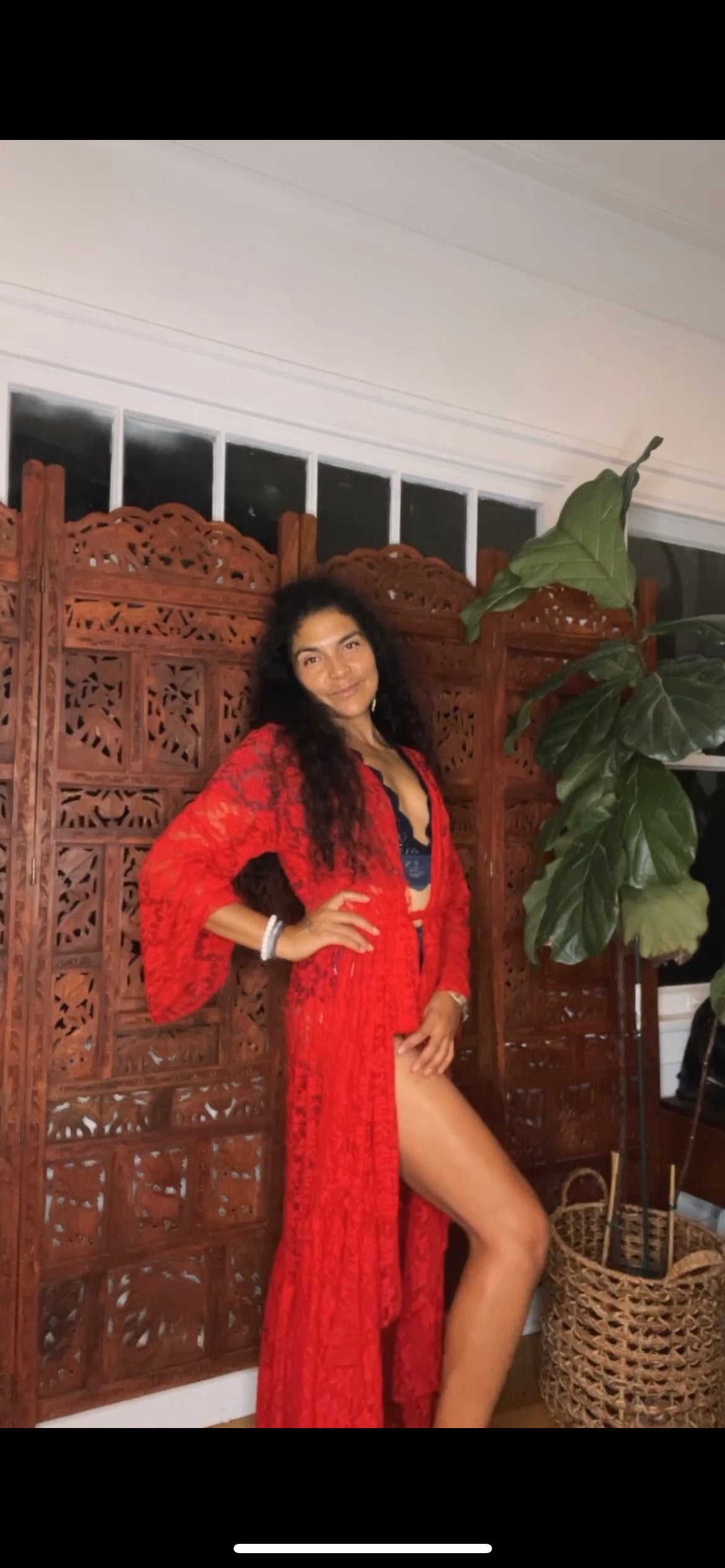 Señora Era Red Lace Robe