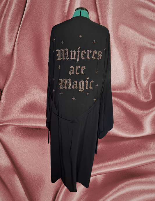 Mujeres are Magic Robe